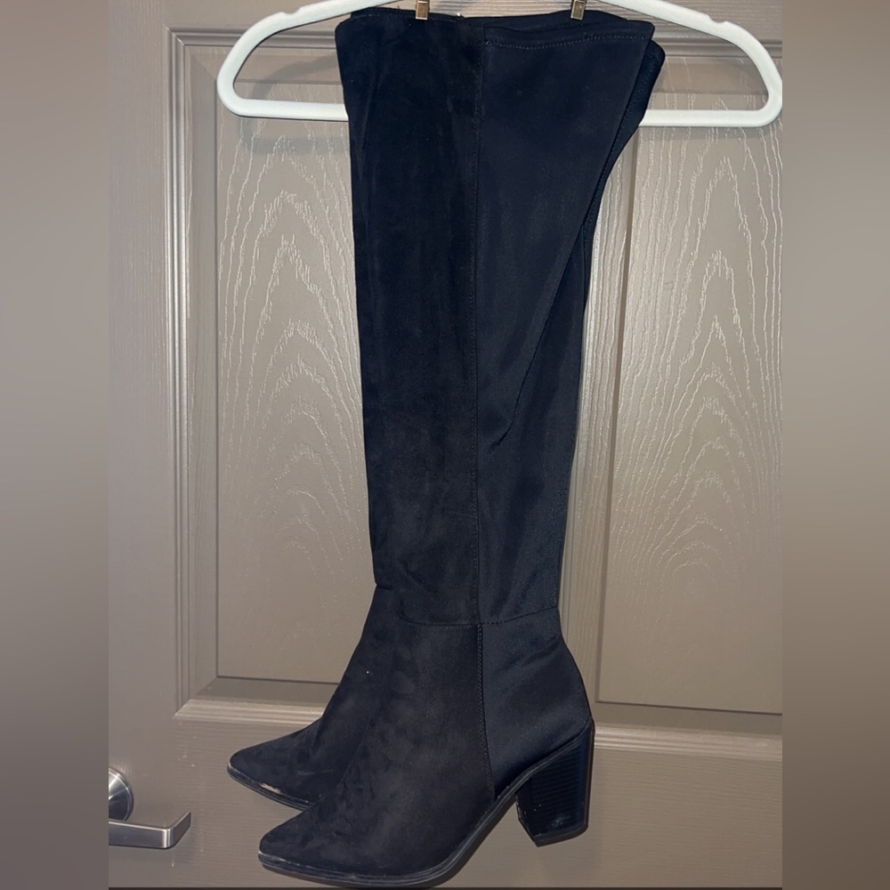 Boutique brand. Wide calf. Worn once.